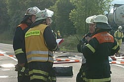 ABC-Zug-Einsatz ‘Auf der Dellt’ vom 14.06.2005 – Lagebesprechung an der Einsatzstelle