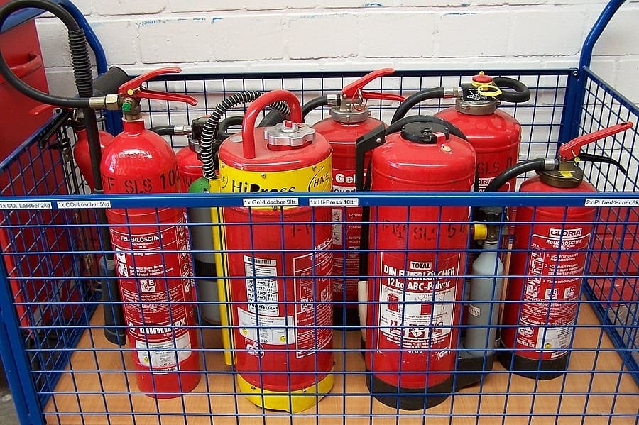 Übersicht verschiedener Feuerlöscher